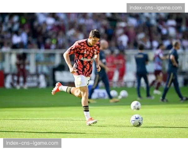 即时：都灵德比出现红牌，尤文图斯少一人作战