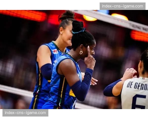 世联赛江门站:土耳其女排3-2险胜意大利,瓦尔加斯决胜局独得8分 世联赛江门站:土耳其女排3-2险胜意大利,瓦尔加斯决胜局独得8分