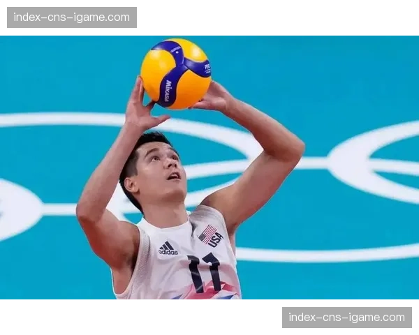 美国男排二传克里斯滕森专访：谈与主攻德法尔科的默契及巴黎奥运目标